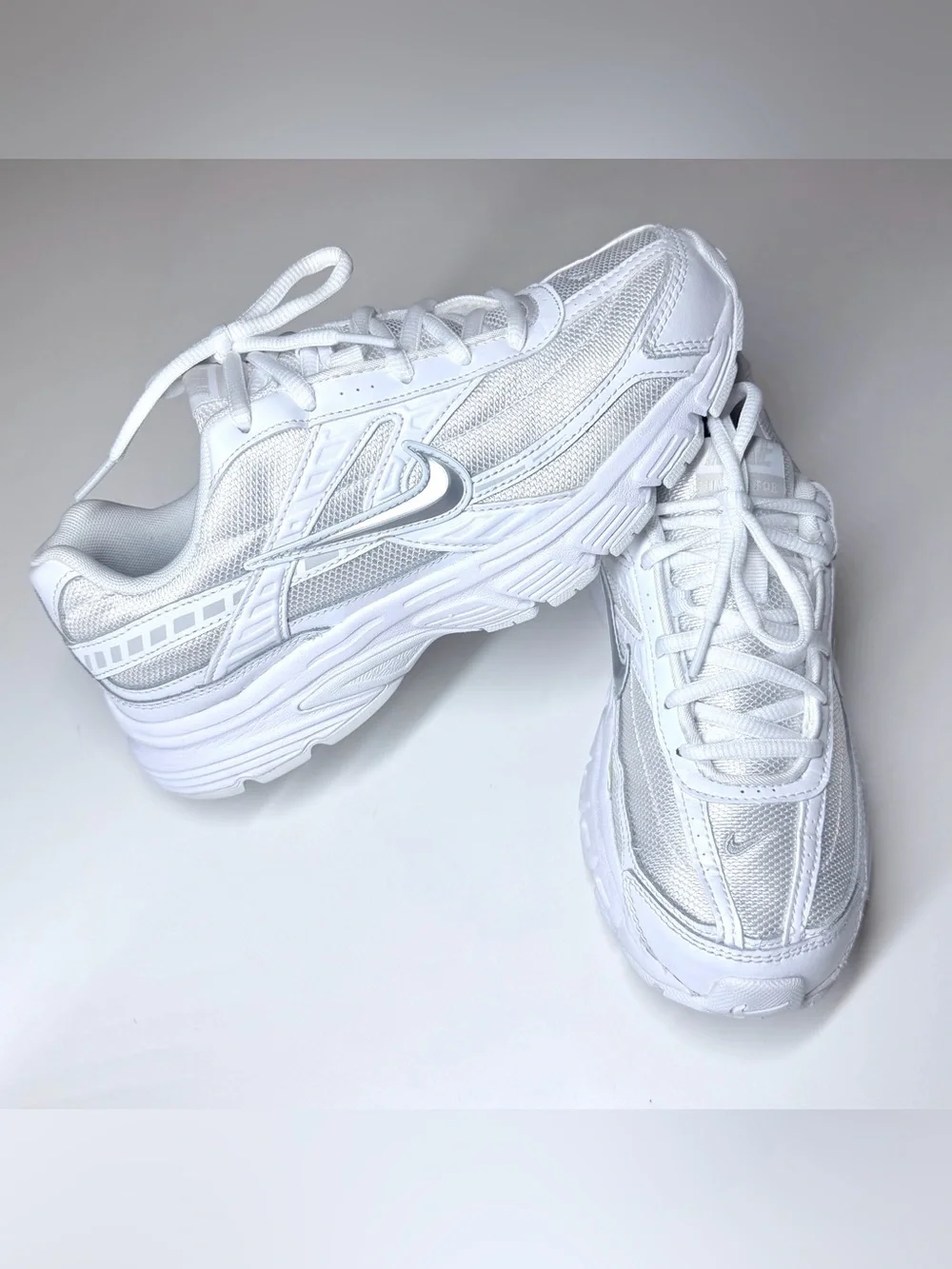 Nike Women's Initiator Athletic Shoes 'Tripe White' Size- 9